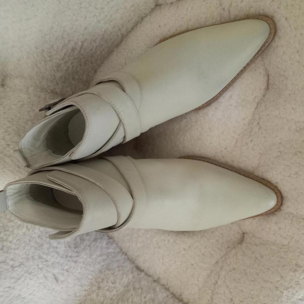FREE PEOPLE New Pointed Toe Ivory Ankle Boots US Size 8.5 EU Size 39